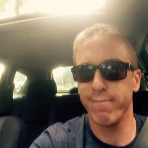 Meet your Posher, Tom